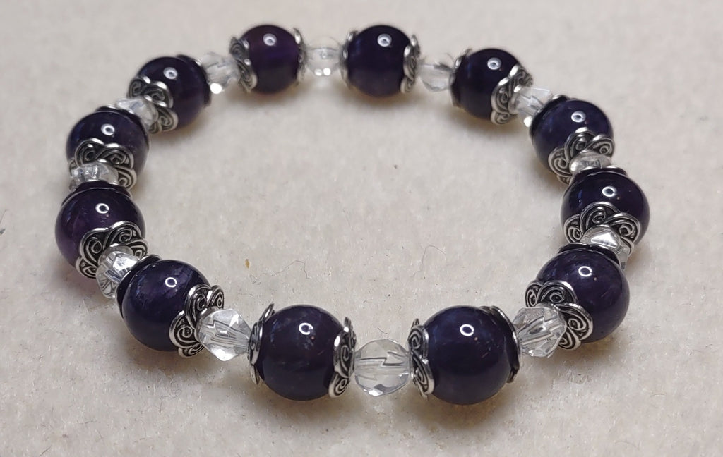 Bracelet: Amethyst and quartz single strand