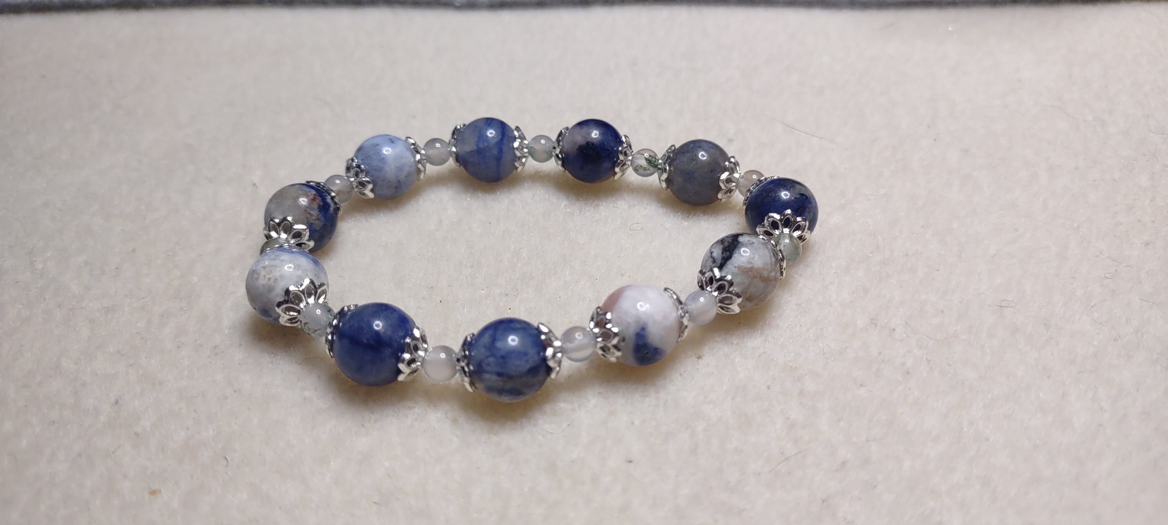 Bracelet: Sodalite and Moss Agate